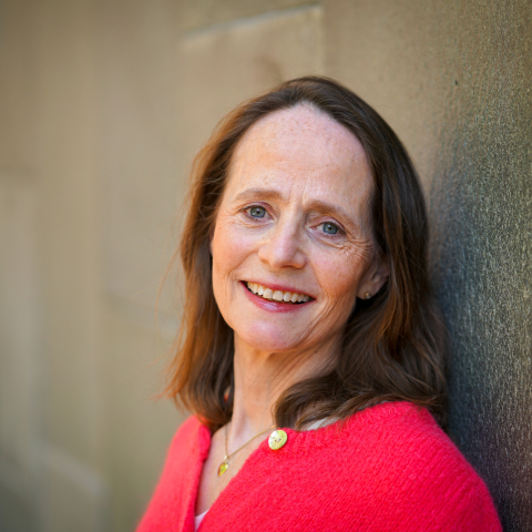 Julie Backer image